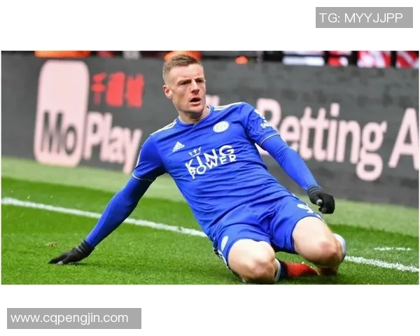 传奇黑人足球明星的辉煌历程与影响力分析 传奇黑人足球明星的辉煌历程与影响力分析