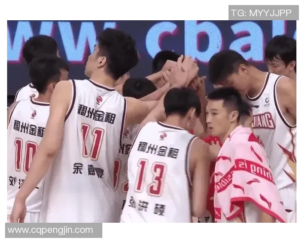 西安篮球队在选拔赛中以93分稳居积分榜首位展现强劲实力 西安篮球队在选拔赛中以93分稳居积分榜首位展现强劲实力